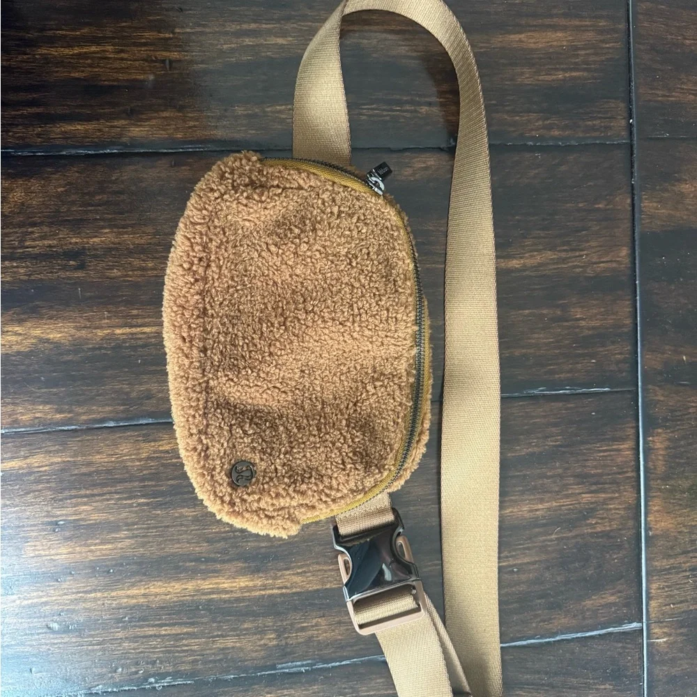 lululemon athletica Brown Sherpa Belt Bag